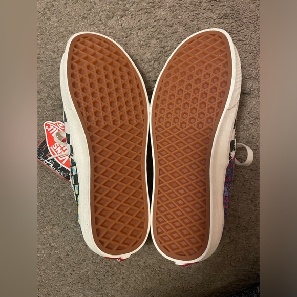 NWT Stranger Things Vans - Picture 10 of 11